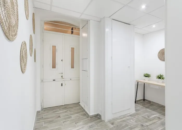 Super Super Small Budapesta